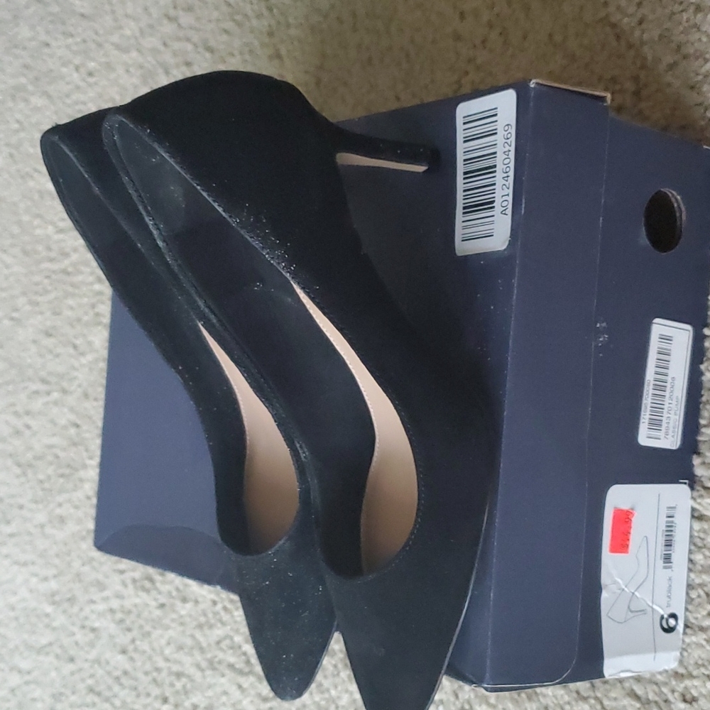Gap Size 6 heels